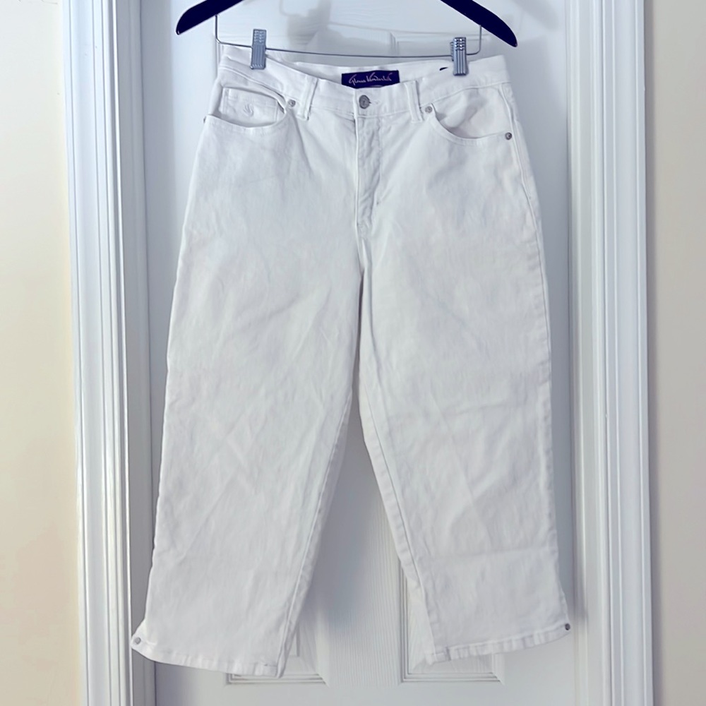 Women’s cropped jeans